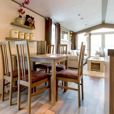 Stranda Feriesenter פארק נופש